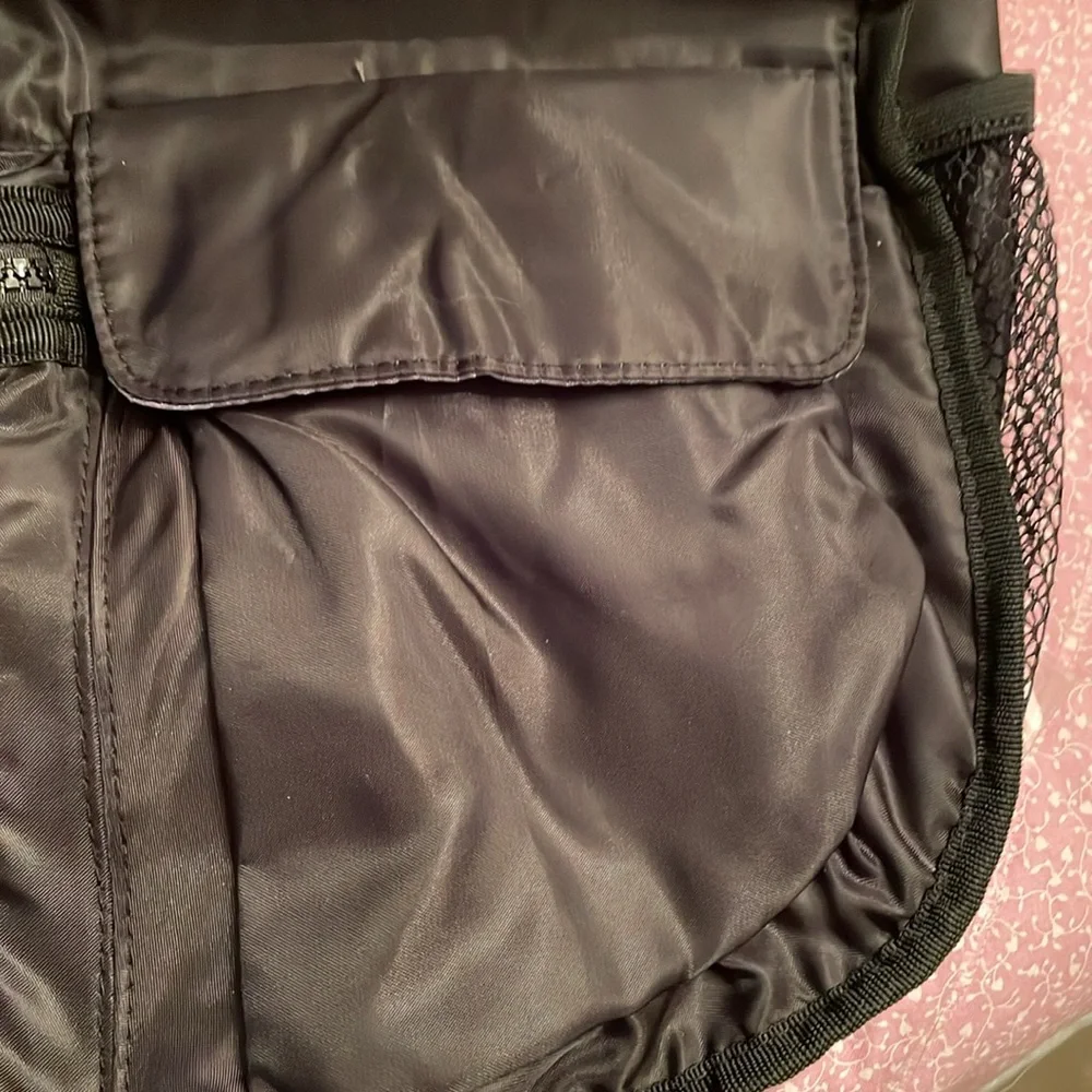 Thirty-One BNIP crossbody and backpack New - Picture 3 of 15